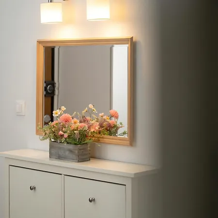 Апартаменти Pawlowa Stylish With Balcony & Office By Renters Вроцлав