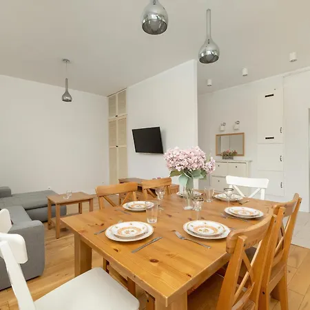Apartment Pawlowa Stylish With Balcony & Office By Renters