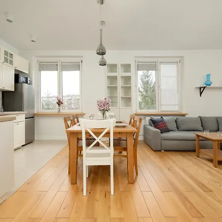 Pawlowa Stylish With Balcony & Office By Renters 브로츠와프