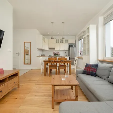 Pawlowa Stylish With Balcony & Office By Renters *